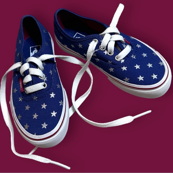 🎉HOST PICK!🎉 NWOB Vans Authentic “Studded Stars” Design Sneakers. Kids 10K - Picture 4 of 13